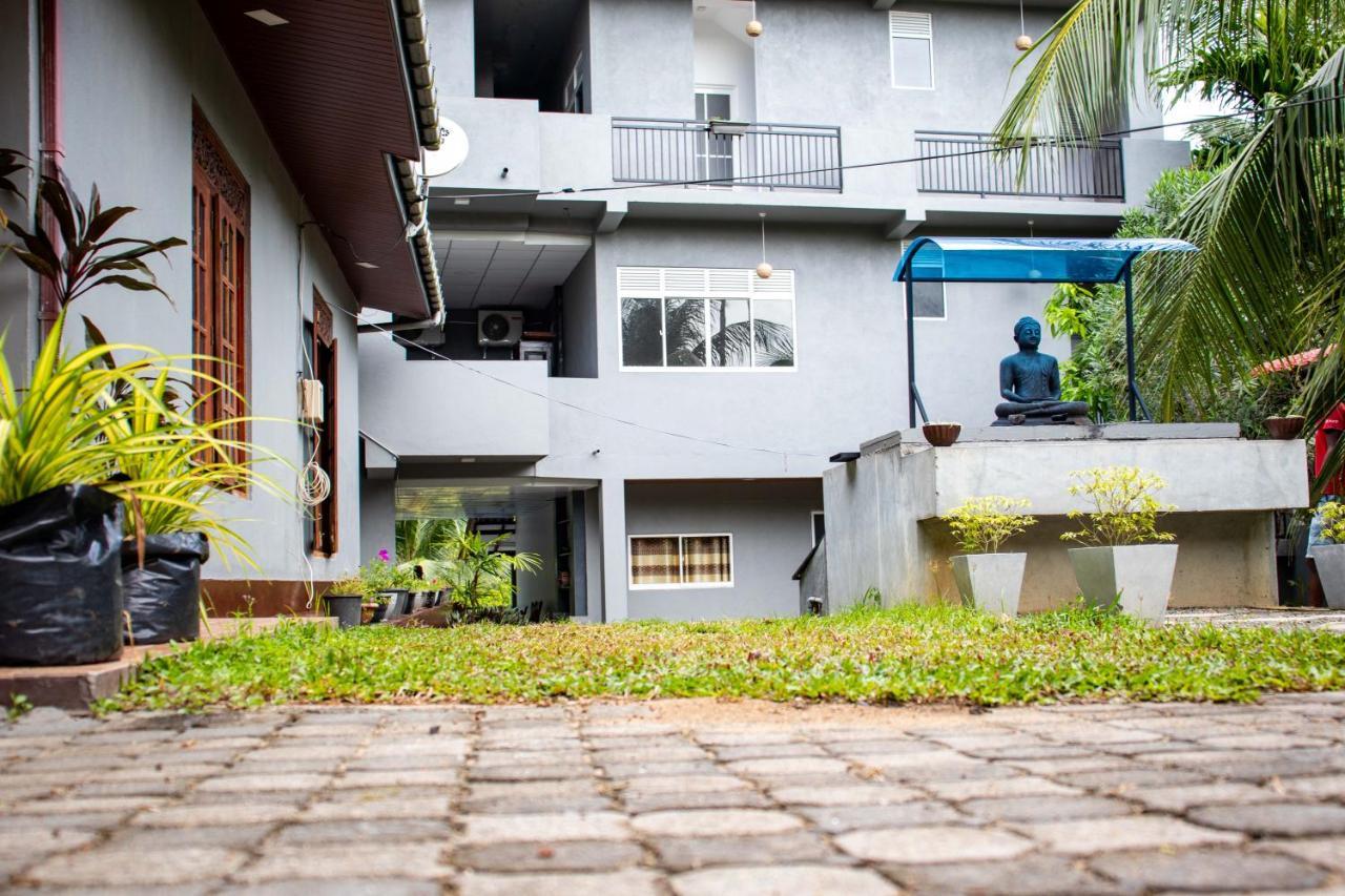 Sri Villa Rest Hikkaduwa Exterior foto