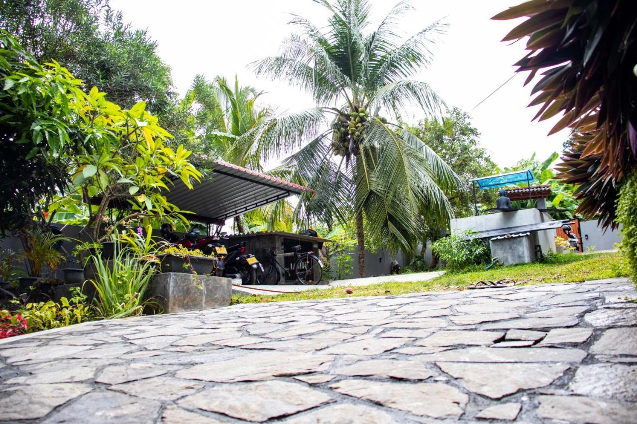 Sri Villa Rest Hikkaduwa Exterior foto